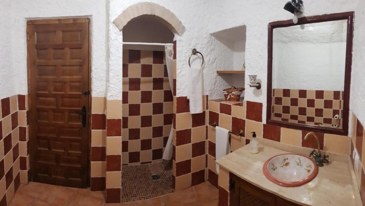 Cueva El Monteron Villa Cullar de Baza Eksteriør bilde