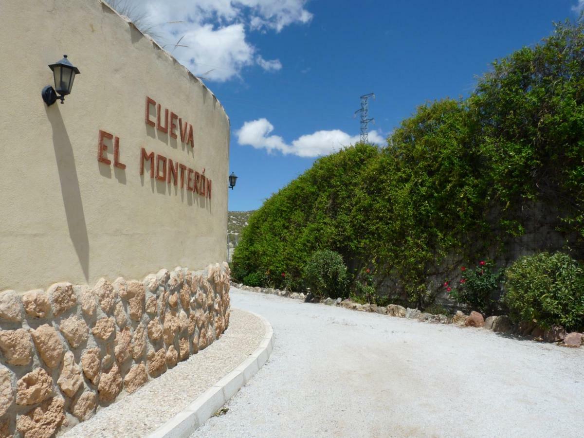 Cueva El Monteron Villa Cullar de Baza Eksteriør bilde